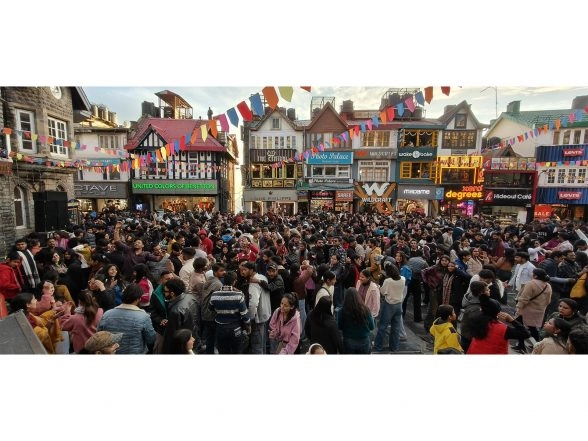 India News | Shimla Gears Up for Heavy Inflow as IMD Forecasts Snowfall; Tourists Await 'White New Year'