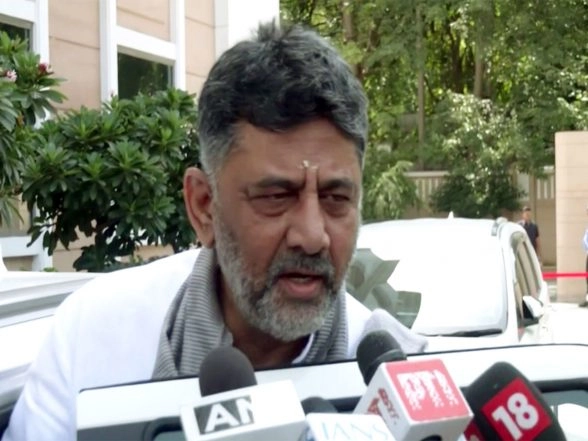 India News | DK Shivakumar Alleges Kerala CM Using Minority Sympathy on Kogilu Issue Amid Fear of Defeat in Assembly Polls