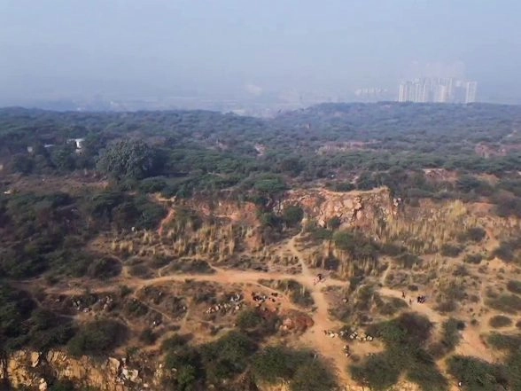 India News | SC Puts in Abeyance Its Earlier Order on Aravalli, Forms New Expert Panel; Opposition Welcomes, Govt Reaffirms Commitment to Protect Range