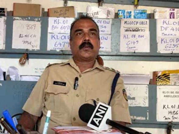 India News | Kannur DHQ SI Traces Missing Young Woman During Bus Journey Using Only Phone Calls