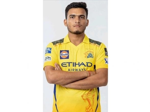 Business News | LPU Student Prashant Veer Creates IPL History as the Most Expensive Uncapped Player, Signed by Chennai Super Kings for ₹14.20 Crore