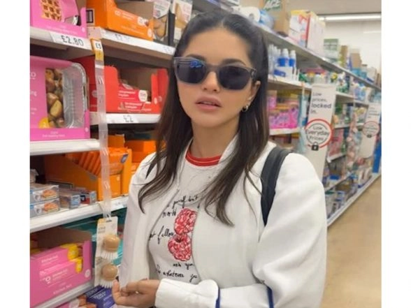 Entertainment News | Sunny Leone's New Year 2026 Event in Mathura Canceled After Uproar