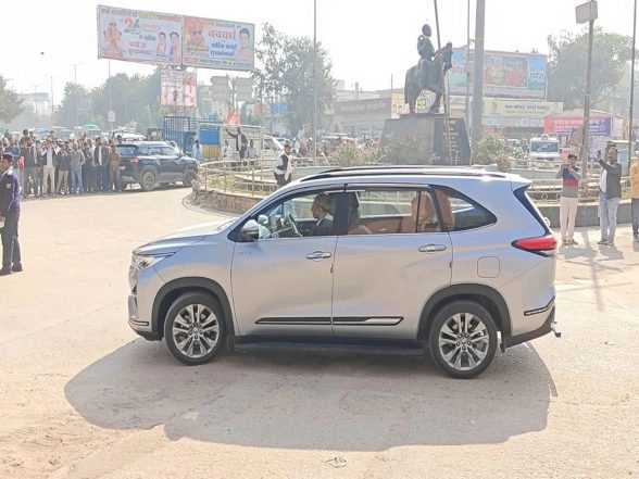 India News | Gandhi Family Arrives in Ranthambore for New Year Break, Visit Termed Private