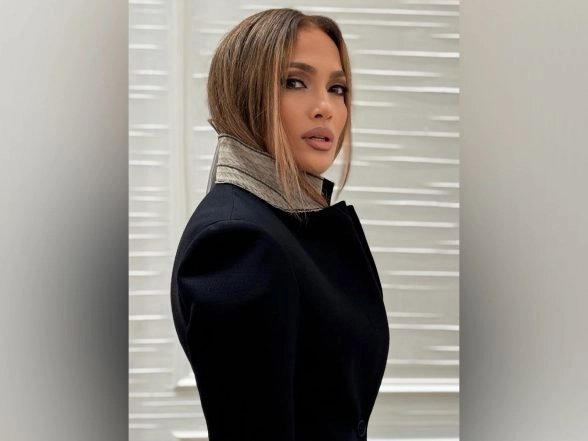 Entertainment News | Jennifer Lopez is Single One Year After Finalising Divorce with Ben Affleck