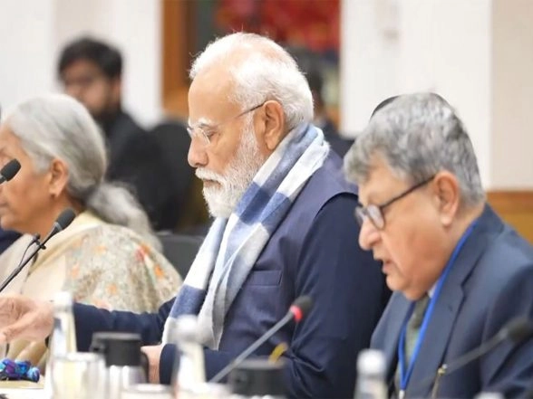 Business News | New Delhi: PM Modi Chairs Pre-budget Meeting with Economists