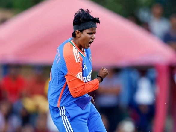 Sports News | Deepti Sharma Becomes Leading Wicket Taker in Women's T20Is