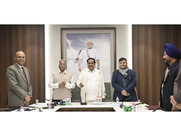 India News | Union Minister of Jal Shakti CR Patil Launches Jal Seva Aankalan to Assess Drinking Water Services