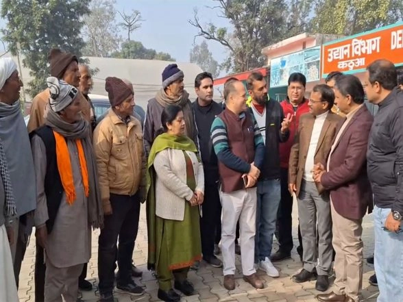 India News | Kathua MLA and Chief Horticulture Officer Commence Exposer Visit for Horticulture Farmers