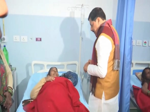 India News | MP: CM Mohan Yadav Meets People Hospitalised After Consuming Contaminated Water in Indore