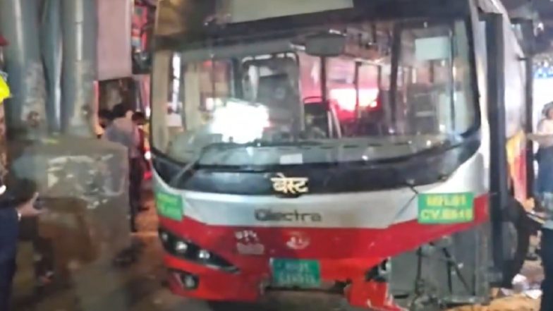BEST Bus Accident in Mumbai: 2 Killed, Several Injured As Bus Mows Down Pedestrians After Losing Control in Bhandup (Watch Videos)