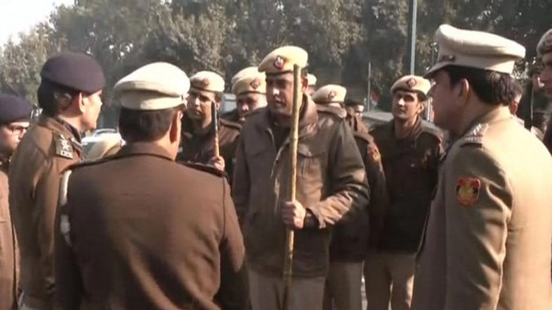 New Year 2026: No Entry of Vehicles Into Connaught Place After 7 PM; Curbs at India Gate in Delhi on December 31