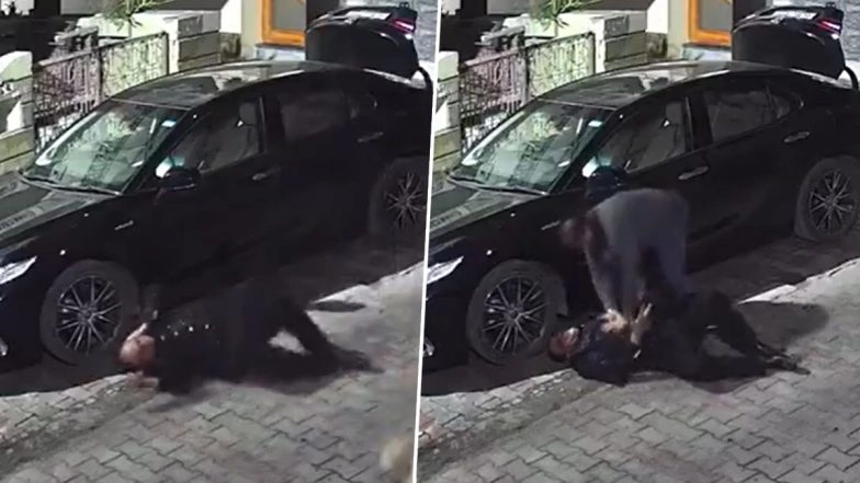 Hapur: Man Collapses on Ground After Suffering Heart Attack in Uttar Pradesh, Fellow Businessman Saves His Life by Giving CPR; Video Surfaces