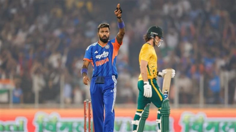 India Defeats South Africa by 30 Runs in 5th T20I 2025; Hardik Pandya's All-Round Performance, Varun Chakaravarthy's Four-Wicket Haul Power Hosts to 3-1 Series Victory