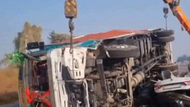 Haryana Road Accident: 4 Killed, Several Others Injured After Truck Rams Car, Bike and Bus on National Highway 44 in Karnal (Watch Video)