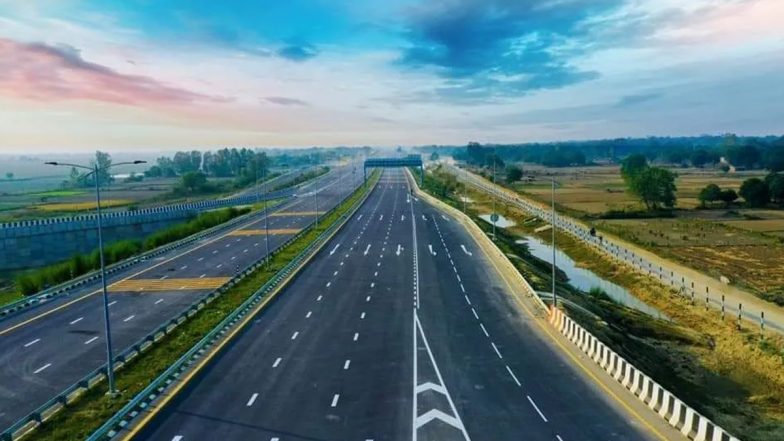 Purvanchal Expressway Viral MMS Videos: Syndicate at Haliyapur Toll Plaza Busted for Secretly Filming and Blackmailing Couples, Deputy Manager Ashutosh Sarkar Among 3 Arrested