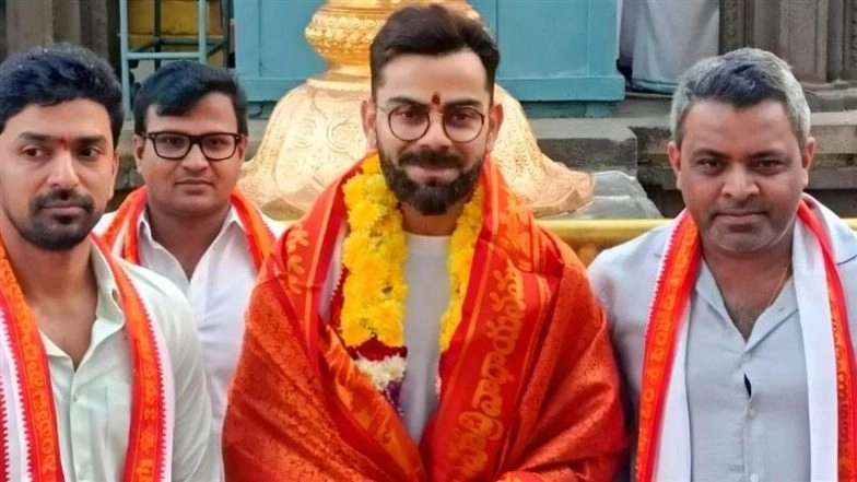 Virat Kohli Visits Varaha Lakshmi Narasimha Temple in Andhra Pradesh's Simhachalam Following IND vs SA 3rd ODI 2025 at Visakhapatnam (Watch Video)