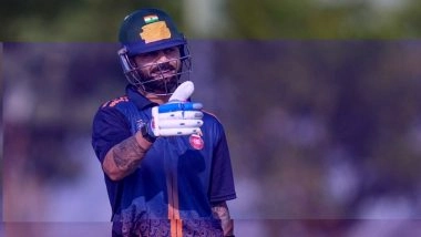 Virat Kohli Filmed By Bus Driver Along With Ishant Sharma, Ayush Badoni and Other Delhi Teammates During Vijay Hazare Trophy 2025-26 (Watch Video)