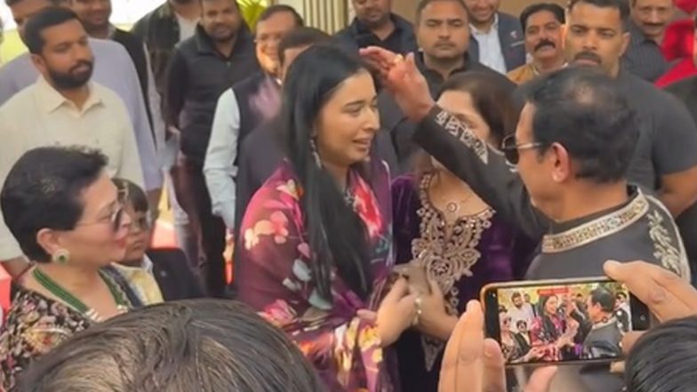 ’Bigg Boss 19’s Tanya Mittal Returns Home to Gwalior After Finale; Breaks Down on Meeting Parents, Says She Avoided Using Father’s Name for Attention on the Show (Watch Video)