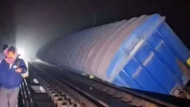 Bihar Train Derailment: 8 Wagons of Freight Train Derailed Between Lahabon and Simultala Stations in Asansol Division, Restoration Work Underway (Watch Video)