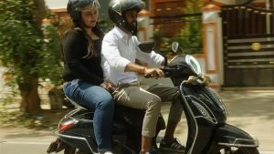 New Bajaj Chetak Electric Scooter To Launch in India Today; New Budget-Friendly Variant Expected To Be Priced Under INR 1 Lakh