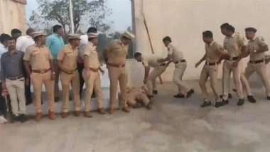 Dharashiv Police Officer Dies of Heart Attack While on Republic Day 2026 Duty, Disturbing Video Surfaces