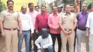 Malad Murder: Professor Alok Singh Stabbed To Death at Mumbai Station, Accused Omkar Shinde Arrested (Watch Videos) Malad Murder: Professor Alok Singh Stabbed To Death at Mumbai Station, Accused Omkar Shinde Arrested (Watch Videos)