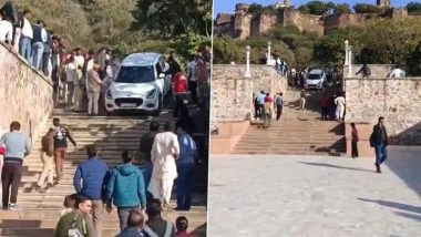 Google Maps Error in Jaipur: Car Follows Map, Drives Onto Birla Temple Steps in Rajasthan (Watch Video)
