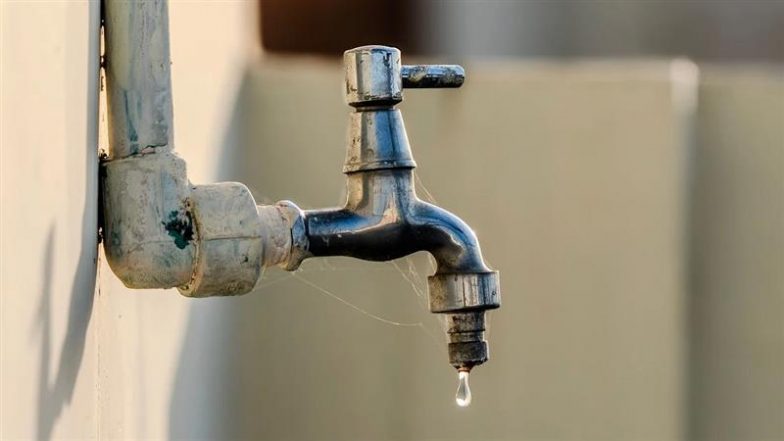Water Contamination in Greater Noida: Delta 1 Residents Fall Ill With Diarrhea and Stomach Ache After Allegedly Consuming Water Mixed With Sewage
