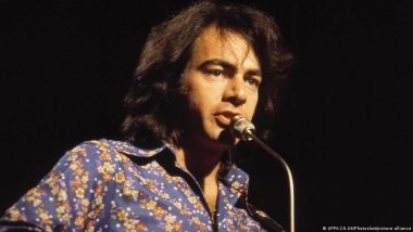 'Sweet Caroline' Singer Neil Diamond Turns 85