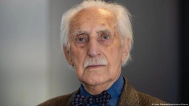 Holocaust Survivor Leon Weintraub: 'We Were Dehumanized'