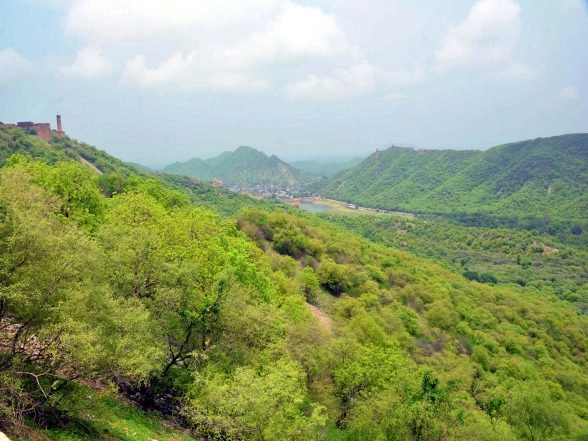 India News | A Silent Call from Oldest Ranges - Aravalli Faces Shrinking Forests, Vanishing Hills and Biodiversity Loss