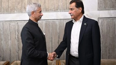 World News | Desperate Pakistan Attempts to Amplify EAM's Dhaka Handshake, Pitches for Talks to Prevent Any 'escalation'