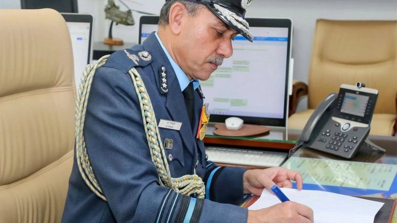 India News | Vice Chief of Air Staff Air Marshal Narmdeshwar Tiwari Retires After 40 Years of Service