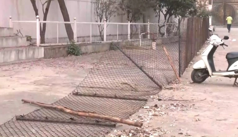 India News | BJP, Congress Workers Clash over Valmiki Banner in Karnataka's Ballari