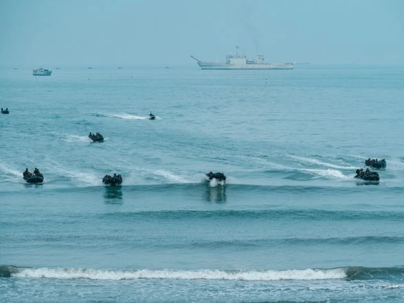 World News | China's 6 Vessels, 1 Official Ship Encircle Taiwan