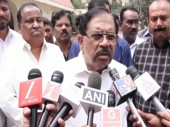 India News | Karnataka Home Minister Parameshwara Orders Inquiry into Ballari Clash, Says Will Share Information Once Report Comes