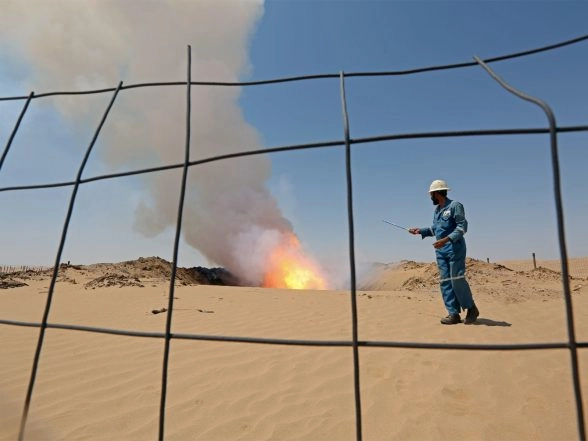 World News | Saudi Airstrikes Hit UAE-backed STC as Riyadh Pushes for Yemen Peace Talks