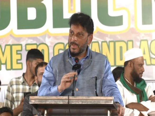 India News | Allegations Against Him, but Remains Part of Govt: AIMIM's Warish Pathan Criticises Ajit Pawar