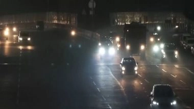 India News | Smog Shrouds Delhi as AQI Remains 'Poor' at 248, Breathing Discomfort Persists