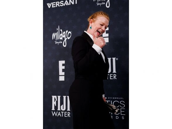 Entertainment News | Critics Choice Awards 2026: Sarah Snook Bags Best Actress Award in Limited Series, Says She 'regrets' Not Preparing Speech