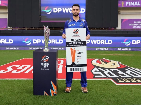 Sports News | ICC Men's T20 World Cup 2026 Trophy Makes Special Appearance at ILT20 Final; Afghanistan Star Naveen-ul-Haq Presented with Match Ticket