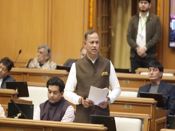 India News | Delhi Assembly: Social Welfare Minister Ravinder Indraj Moves Vote of Thanks