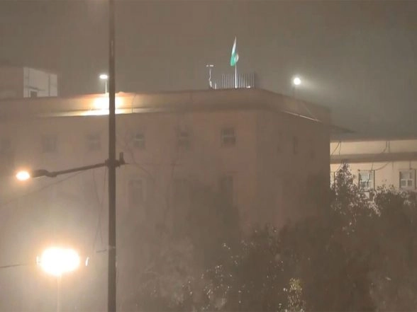 India News | Delhi's Air Quality Deteriorates, AQI Touches 300 in 'Poor' Category