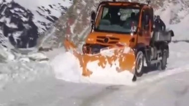 India News | J-K: Snow Clearance Ops in Full Swing in Poonch; Traffic Remains Suspended Due to Fresh Snowfall