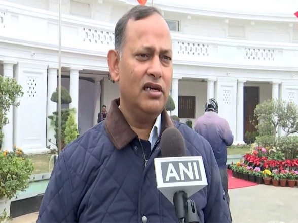 India News | "They Ruined Delhi in 11 Years:" Delhi Minister Ravinder Indraj Singh Slams AAP over Pollution Protest