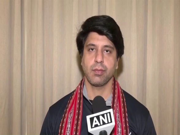 India News | BJP Slams Congress over Karnataka Incident, Shehzad Poonawalla Targets Priyanka Vadra