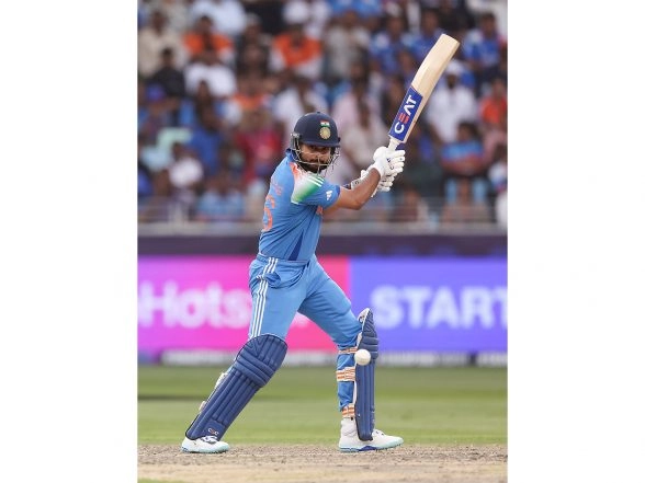 Sports News | Shreyas Iyer Receives Clearance to Join Team India for Home ODIs Against New Zealand
