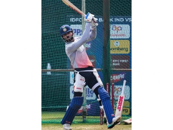 Sports News | Virat Kohli Sweats It out in Nets Ahead of 1st NZ ODI at Vadodara