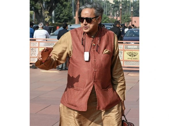 India News | Greatly Admire Nehru's Outlook but Cannot Support All His Beliefs and Policies, Says Shashi Tharoor