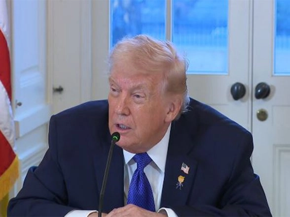 World News | Pakistan PM Thanked Me for Saving 'minimum 10 Million Lives': US President Repeats Claims of Settling India-Pakistan Conflict